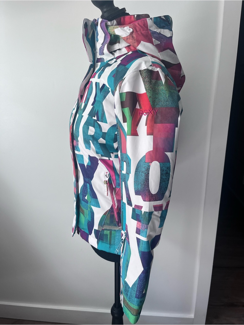 Girl’s Roxy Multicolor ski snowboarding jacket - Picture 3 of 7